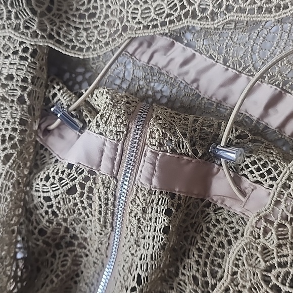 TODAY⚡️NWT Elie Tahari Lace Utility Jacket sz S - Picture 6 of 10